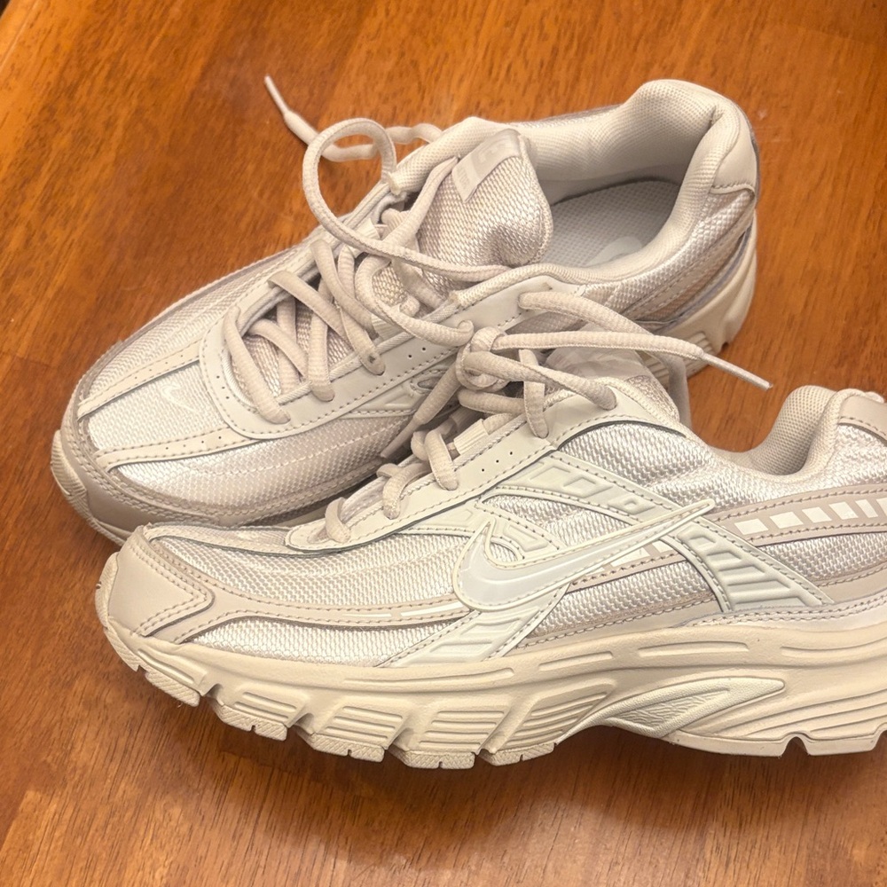 Nike Initiators
